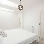 Kent Ridge Loft, Sokolska Appartement