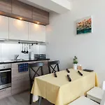 Daire Kent Ridge Loft, Sokolska