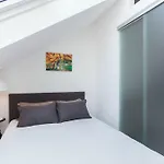 Kent Ridge Loft, Sokolska Daire