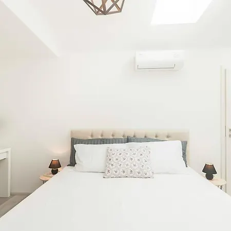 Daire Kent Ridge Loft, Sokolska Prag