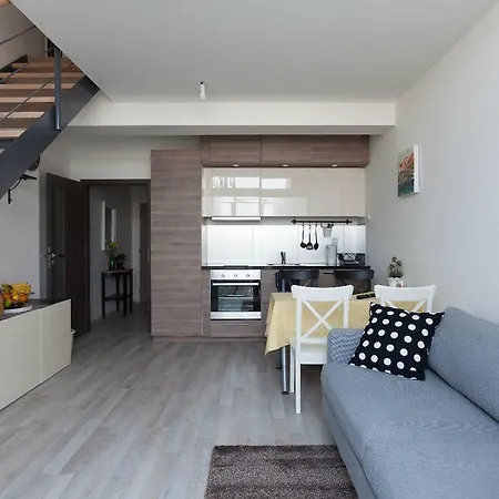 Kent Ridge Loft, Sokolska * פראג